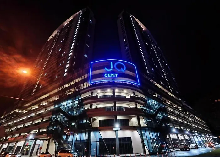 2Bedroom Jesselton Quay Sea & Mountain View4-5Pax